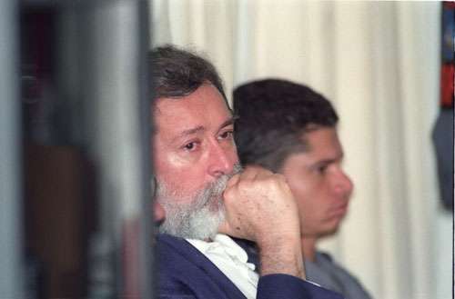 Imagem de 1992, durante o julgamento dele, em Planaltina, pela morte da ex-mulher,  Ana Elizabeth Lofrano (Tina Coelho/CB/D.A Press)