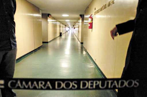O esquema de superfaturamento chega até 1.300% nas férias de servidores da Câmara (Ronaldo de Oliveira/CB/D.A Press - 1/4/08) O esquema de superfaturamento chega até 1.300% nas férias de servidores da Câmara (Ronaldo de Oliveira/CB/D.A Press - 1/4/08)