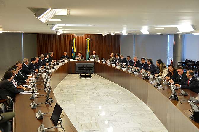 Reunião de Dilma com a base governista